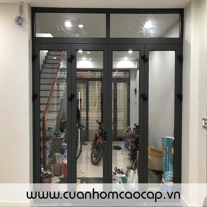 Cửa nhôm XingFa 4 cánh mở quay màu ghi xám