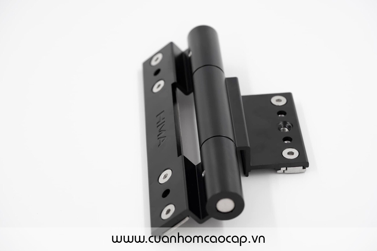 Lề HMA dành cho cửa đi XINGFA được sử lý Oxidized bề mặt.